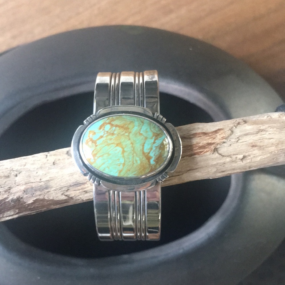 Sterling Silver cuff with green Turquoise stone. Great condition.